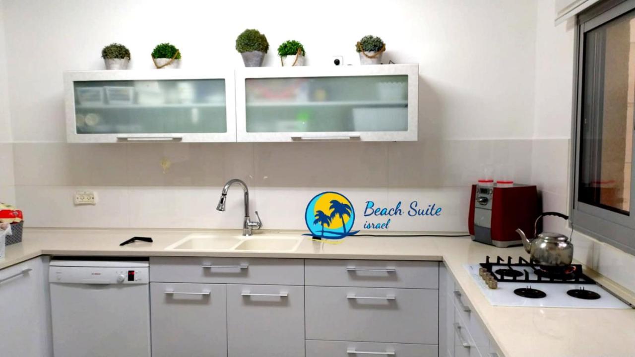 Beach Suite Israel- Private Jacuzzi Garden Suite & Gym, 3 Min Walk To Beach ביץ סוייט ישראל- ג'קוזי פרטי בגינה 3 דקות הליכה לים וחדר כושר Ashkelon Exteriör bild
