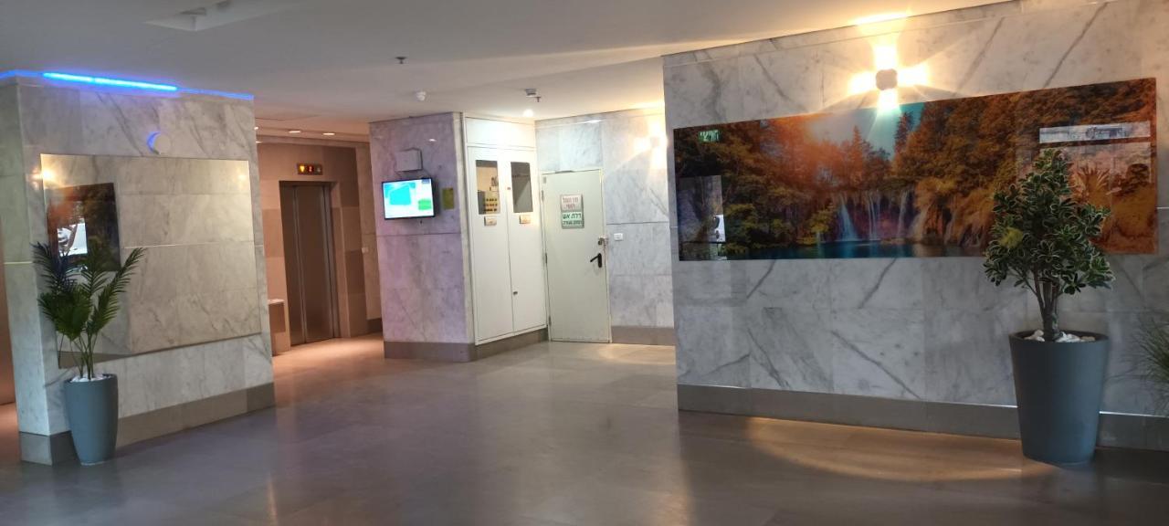 Beach Suite Israel- Private Jacuzzi Garden Suite & Gym, 3 Min Walk To Beach ביץ סוייט ישראל- ג'קוזי פרטי בגינה 3 דקות הליכה לים וחדר כושר Ashkelon Exteriör bild